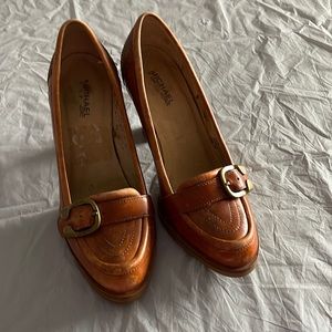 Michael Kors leather pumps shoes.